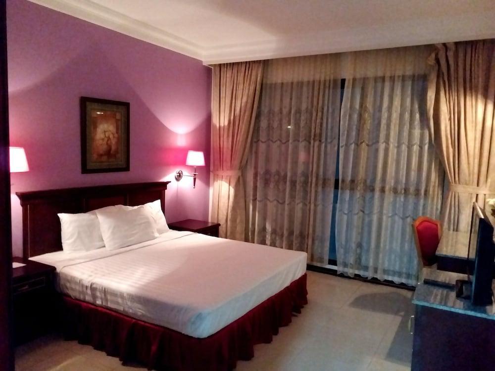 Taj Plaza Hotel Manama Eksteriør billede