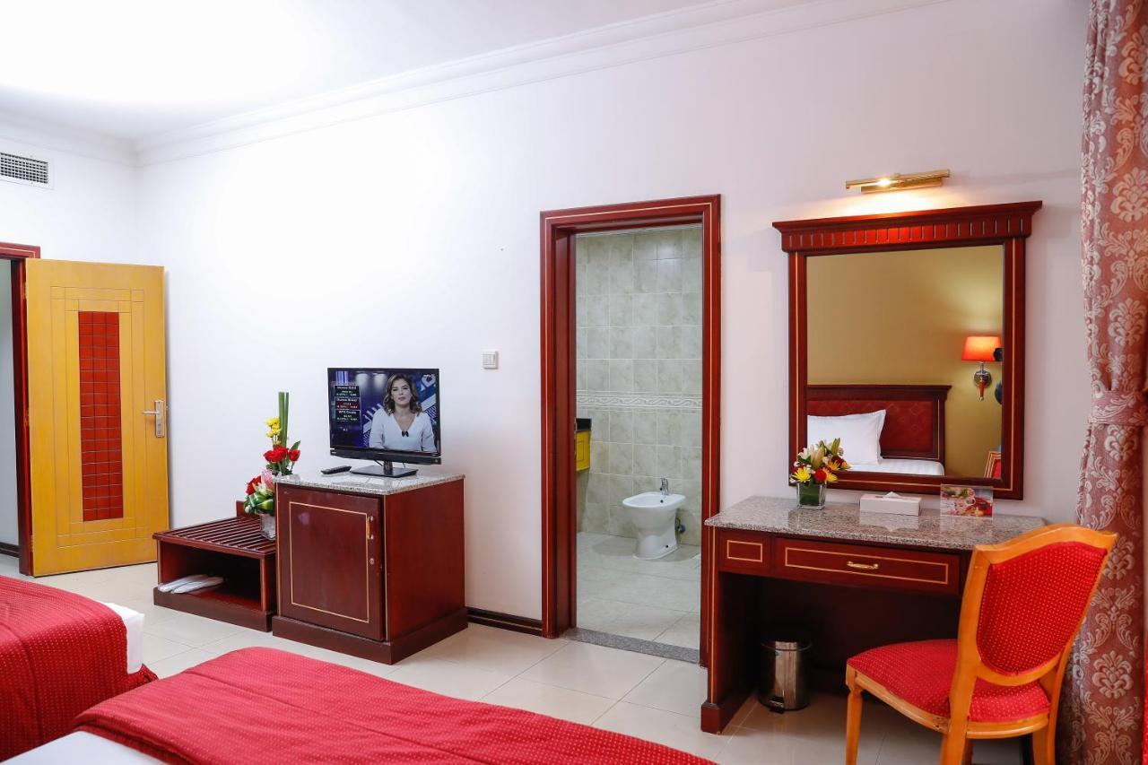 Taj Plaza Hotel Manama Eksteriør billede